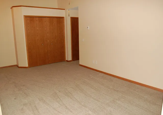 Photo 3 of Condo for sale at 14839 Endicott Way #311, Saint Paul, MN 55124 | MLS# 7146677 | Listing updated on 2026-09-19