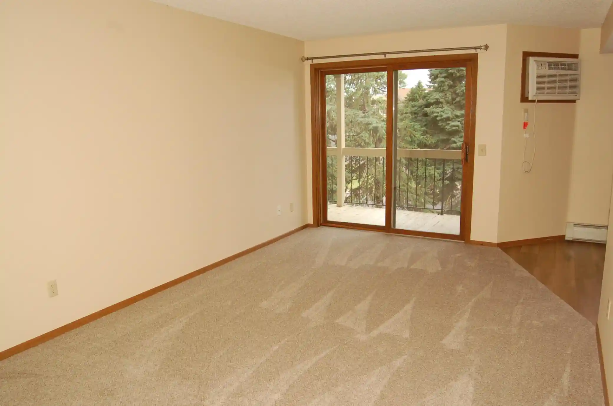 Listing Photo 2 - Condo for sale in 14843 Endicott Wy located at 14843 Endicott Wy, Apple Valley, MN 55124 - Unit #209
