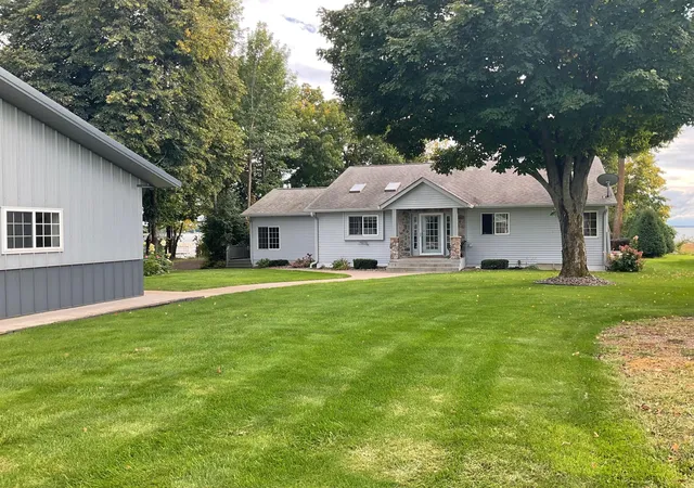 Single family home for sale at 4057 Mille Lacs Pkwy, Isle, MN 56342 | MLS# 7146683