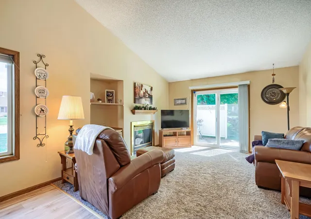 Photo 3 of Single family home for sale at 3798 Shannon Dr, Hastings, MN 55033 | MLS# 7146684 | Listing updated on 2026-10-15