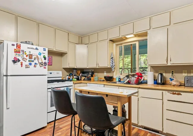 Photo 4 of Single family home for sale at 519 College St, Northfield, MN 55057 | MLS# 7146685 | Listing updated on 2026-09-19