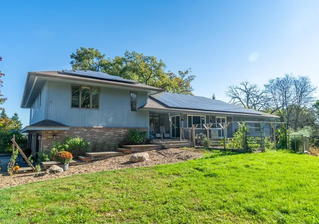 Photo 1 of Single family home for sale at 361 Oak Knoll Dr, Marine On Saint Croix, MN 55047 | MLS# 7146691 | Listing updated on 2026-10-22