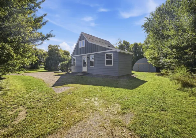 Photo 2 of Single family home for sale at 909 4th Street Se, Aitkin, MN 56431 | MLS# 7146710 | Listing updated on 2026-10-08