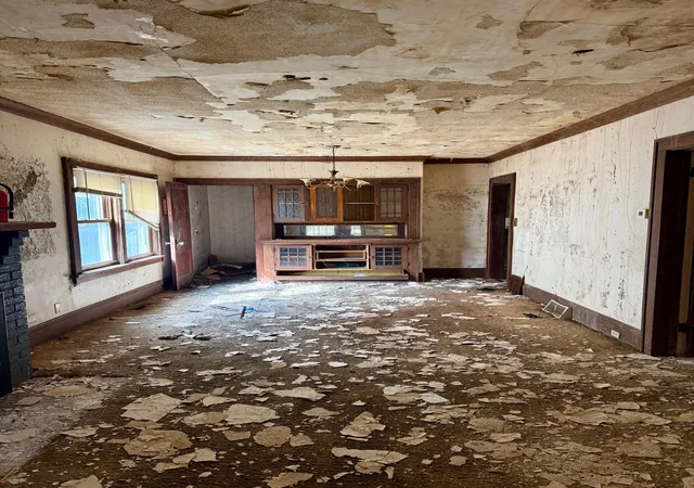 Photo 3 of Single family home for sale at 3943 Colfax Ave N, Minneapolis, MN 55412 | MLS# 7146741 | Listing updated on 2026-09-19