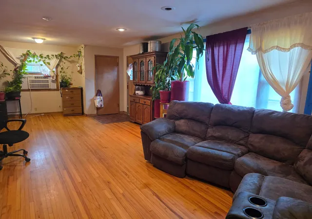 Photo 3 of Single family home for sale at 310 8th Avenue SE, Pipestone, MN 56164 | MLS# 7146743 | Listing updated on 2026-09-20