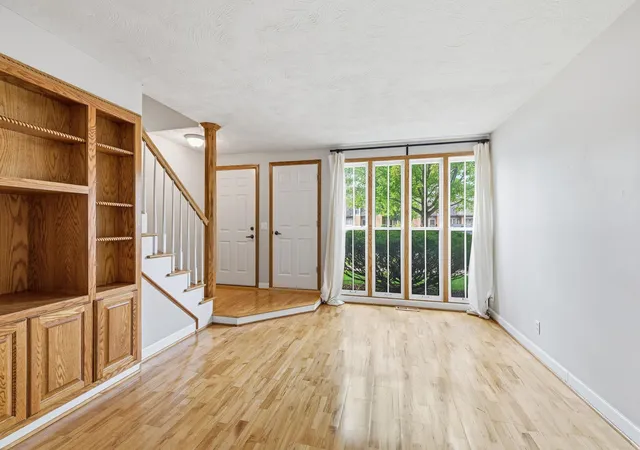 Photo 4 of Single family home for sale at 6377 Barrie Rd, Minneapolis, MN 55435 | MLS# 7146754 | Listing updated on 2026-09-22