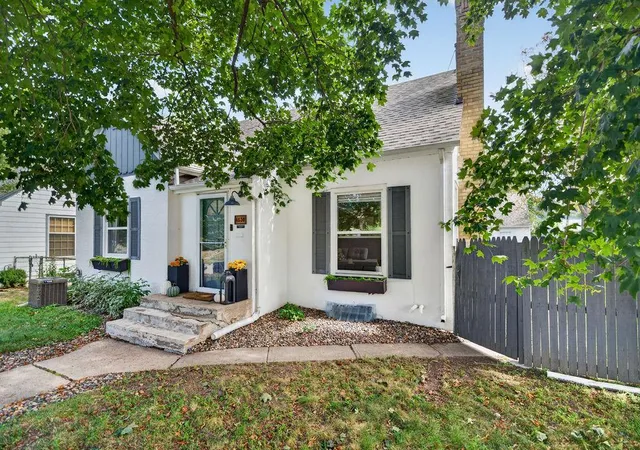 Photo 2 of Single family home for sale at 4530 Vincent Ave N, Minneapolis, MN 55412 | MLS# 7146755 | Listing updated on 2026-10-02