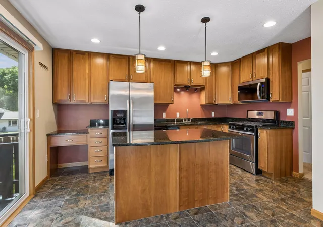 Photo 4 of Single family home for sale at 7817 73rd Street S, Cottage Grove, MN 55016 | MLS# 7146764 | Listing updated on 2026-09-23