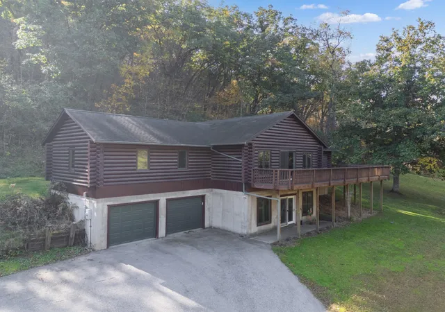 Photo 3 of Single family home for sale at 18158 Willow Rd, Altura, MN 55910 | MLS# 7146765 | Listing updated on 2026-10-21