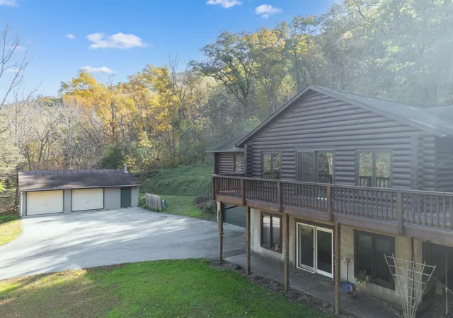 Photo 3 of Single family home for sale at 18158 Willow Rd, Altura, MN 55910 | MLS# 7146765 | Listing updated on 2026-10-21
