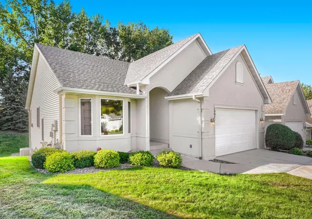 Photo 1 of Single family home for sale at 14971 Summit Cir NW, Prior Lake, MN 55372 | MLS# 7146809 | Listing updated on 2026-09-25