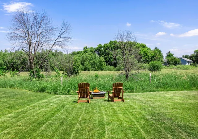 Photo 3 of Single family home for sale at 19334 Annabelle Ln, Hamel, MN 55340 | MLS# 7146815 | Listing updated on 2026-09-23