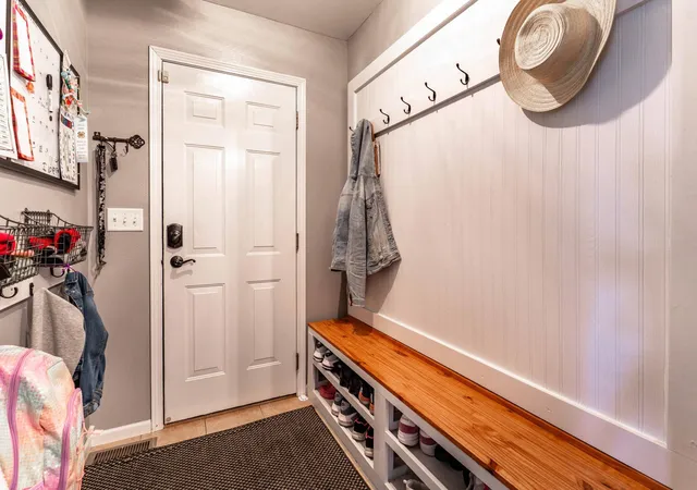 Photo 4 of Single family home for sale at 1105 Madisson St, Alexandria, MN 56308 | MLS# 7146843 | Listing updated on 2026-10-05