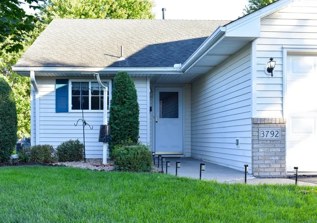 Photo 1 of Single family home for sale at 3792 Shannon Dr, Hastings, MN 55033 | MLS# 7146847 | Listing updated on 2026-09-19