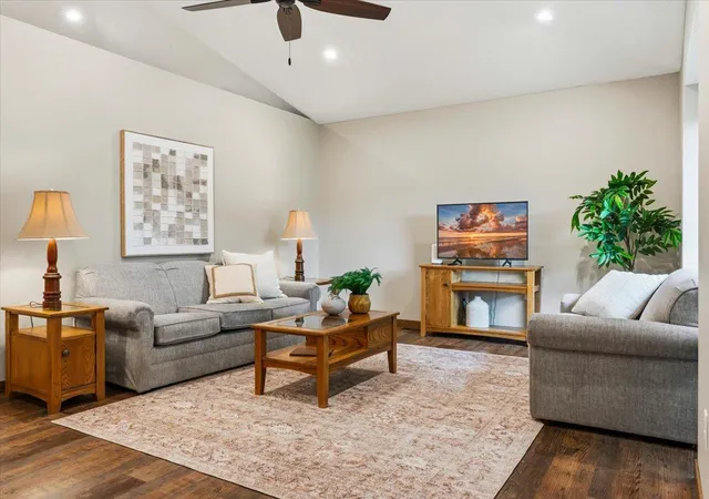 Photo 3 of Single family home for sale at 8821 Rainier Ct, Saint Paul, MN 55125 | MLS# 7146850 | Listing updated on 2026-09-26