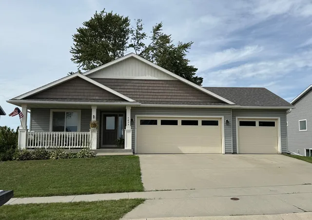 Photo 1 of Single family home for sale at 4653 Alan Ln Nw, Rochester, MN 55901 | MLS# 7146858 | Listing updated on 2026-10-08