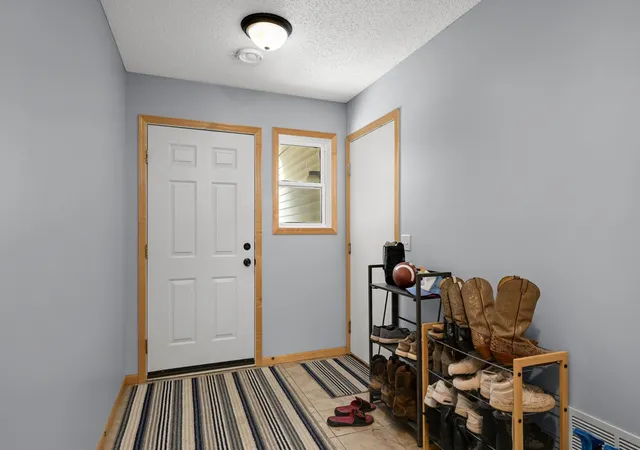 Photo 3 of Single family home for sale at 3604 Abercrombie Ln, Stillwater, MN 55082 | MLS# 7146896 | Listing updated on 2026-09-19
