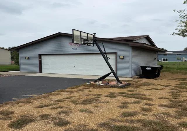 Photo 3 of Single family home for sale at 26007 10th Street W, Zimmerman, MN 55398 | MLS# 7146907 | Listing updated on 2026-09-27