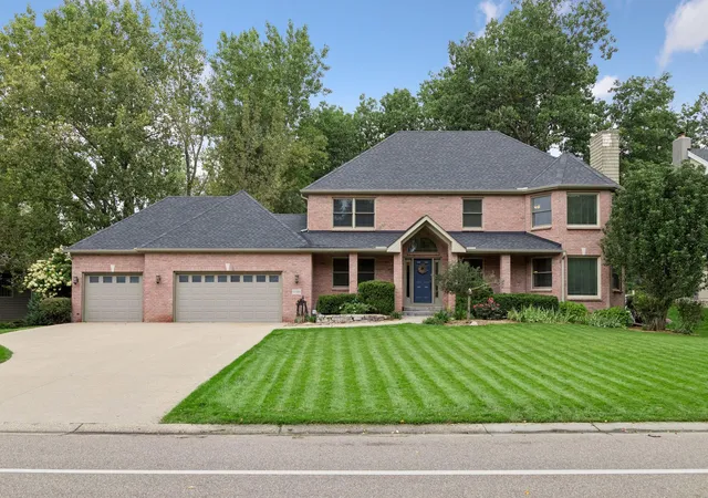 Photo 1 of Single family home for sale at 17725 Layton Path, Lakeville, MN 55044 | MLS# 7146924 | Listing updated on 2026-10-07