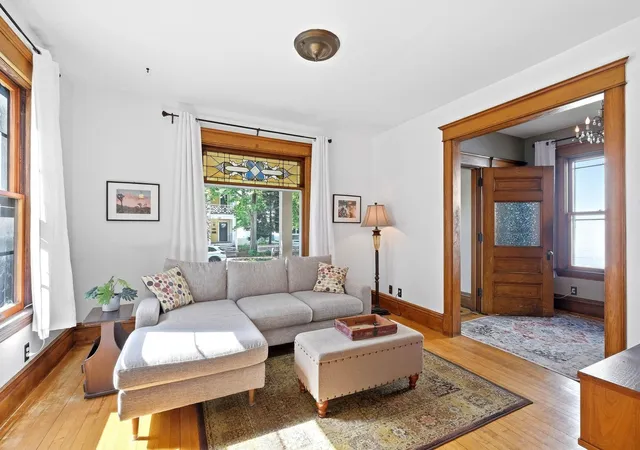 Photo 4 of Single family home for sale at 2725 Garfield Ave, Minneapolis, MN 55408 | MLS# 7146929 | Listing updated on 2026-09-22