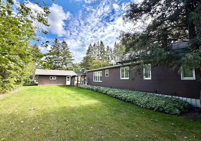 Photo 4 of Single family home for sale at 301 5th Street SE, Roseau, MN 56751 | MLS# 7146938 | Listing updated on 2026-09-19