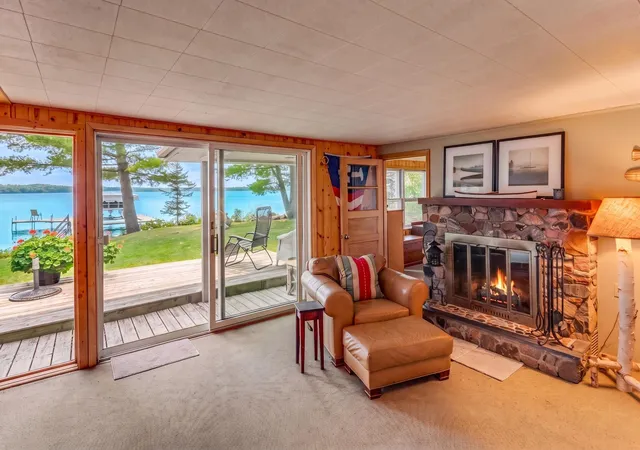 Photo 3 of Single family home for sale at 4083 Forseman Point Dr Nw, Hackensack, MN 56452 | MLS# 7146940 | Listing updated on 2026-09-24