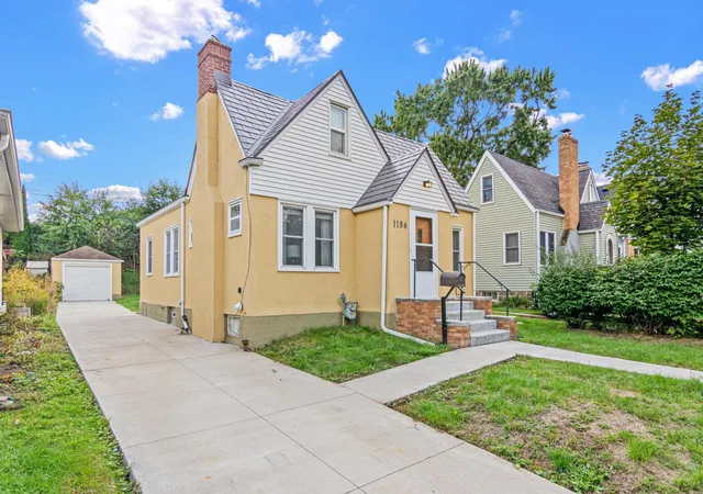 Photo 2 of Sale Pending at 1186 Englewood Ave, Saint Paul, MN 55104 | MLS# 7146942 | Listing updated on 2026-10-20