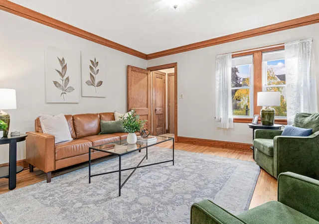 Photo 3 of Sale Pending at 1186 Englewood Ave, Saint Paul, MN 55104 | MLS# 7146942 | Listing updated on 2026-10-20