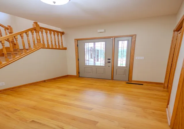 Photo 3 of Single family home for sale at 37456 Hallmark Dr, North Branch, MN 55056 | MLS# 7146948 | Listing updated on 2026-09-22