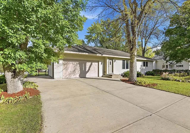 Single family home for sale at 1602 8th Avenue S, Saint Cloud, MN 56301 | MLS# 7146965
