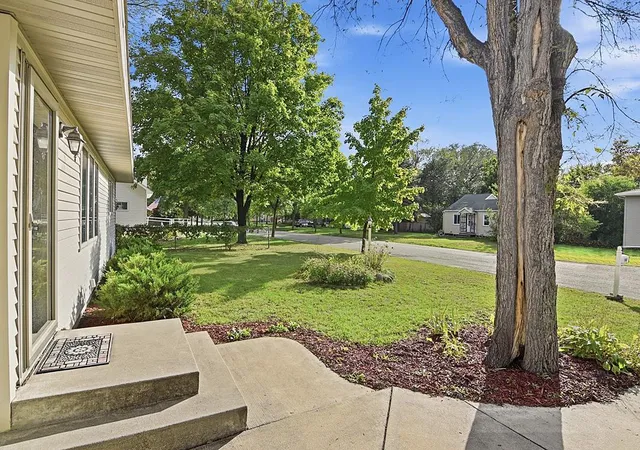 Photo 2 of Single family home for sale at 1602 8th Avenue S, Saint Cloud, MN 56301 | MLS# 7146965 | Listing updated on 2026-10-22