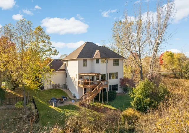 Photo 4 of Single family home for sale at 6586 Sherman Lake Rd, Hugo, MN 55038 | MLS# 7146981 | Listing updated on 2026-10-29