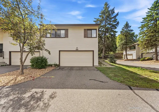 Photo 2 of Single family home for sale at 200 Wentworth Ave W #D, Saint Paul, MN 55118 | MLS# 7146985 | Listing updated on 2026-10-08