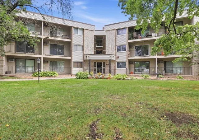 Photo 18 of Condo for sale at 8935 Old Cedar Ave S #214, Minneapolis, MN 55425 | MLS# 7147012 | Listing updated on 2026-10-28