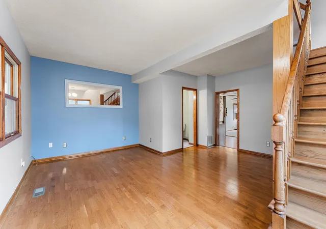 Photo 3 of Sale Pending at 1455 Kent St, Saint Paul, MN 55117 | MLS# 7147016 | Listing updated on 2026-10-20