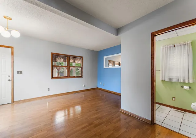 Photo 4 of Sale Pending at 1455 Kent St, Saint Paul, MN 55117 | MLS# 7147016 | Listing updated on 2026-10-20