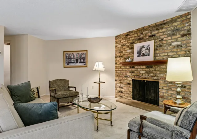 Photo 2 of Single family home for sale at 17835 Tioga Trl, Wayzata, MN 55391 | MLS# 7147020 | Listing updated on 2026-10-21