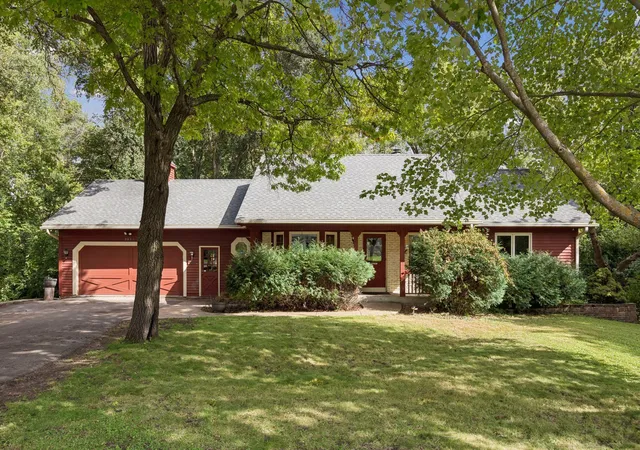 Photo 1 of Sale Pending at 2815 Saddlebrook Cir, Hopkins, MN 55305 | MLS# 7147024 | Listing updated on 2026-10-06