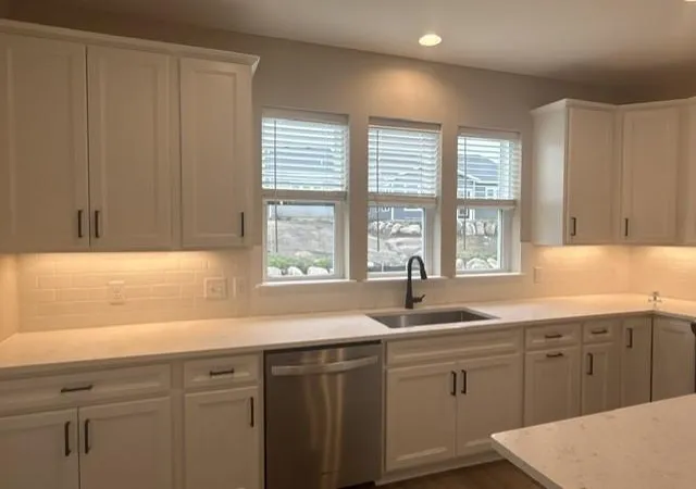 Photo 4 of Single family home for sale at 19655 Hunters Ridge, Rogers, MN 55374 | MLS# 7147028 | Listing updated on 2026-09-21