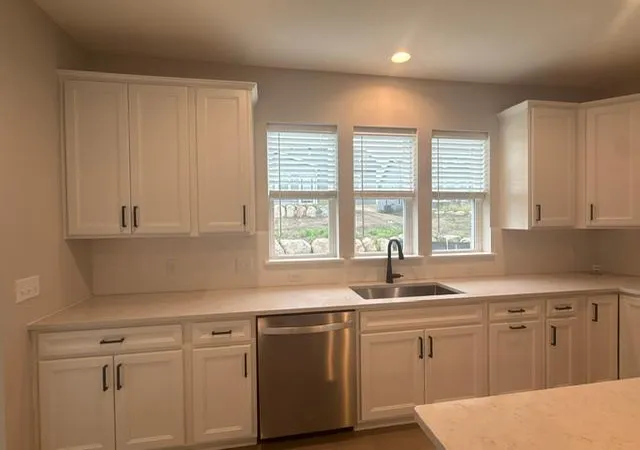 Photo 2 of Single family home for sale at 19663 Hunters Ridge, Rogers, MN 55374 | MLS# 7147032 | Listing updated on 2026-09-21