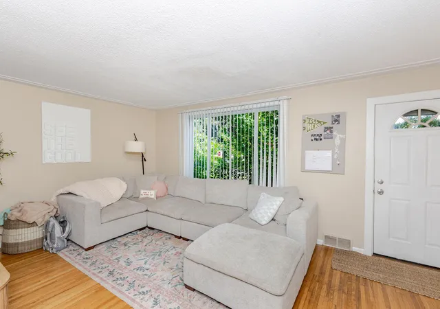 Photo 3 of Single family home for sale at 1638 9th Street N, Fargo, ND 58102 | MLS# 7147034 | Listing updated on 2026-09-29