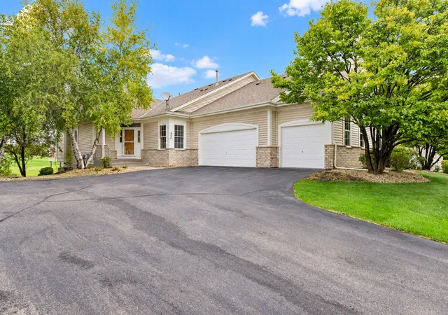 Photo 2 of Single family home for sale at 492 Holly Ln N, Saint Paul, MN 55128 | MLS# 7147048 | Listing updated on 2026-10-21