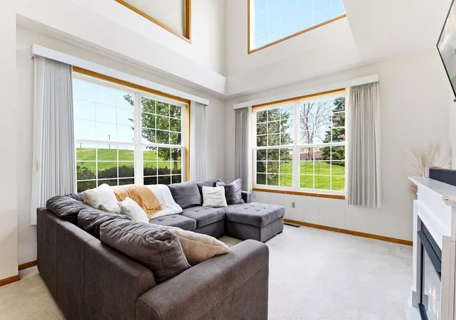 Photo 4 of Sale Pending at 1899 Wildflower Ct, Saint Paul, MN 55126 | MLS# 7147064 | Listing updated on 2026-10-14