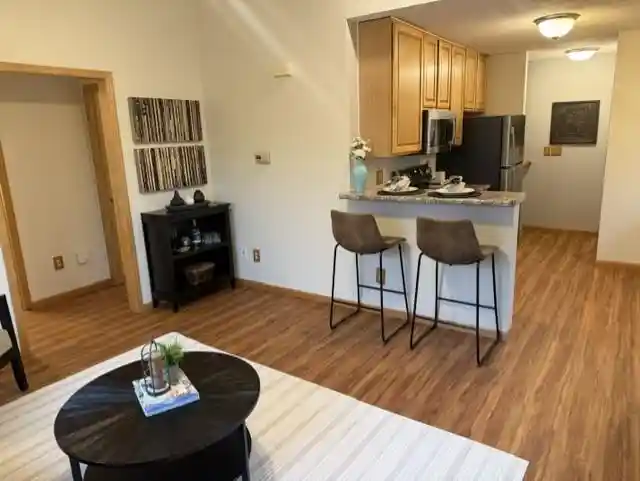 Listing Photo 2 - Condo for sale in 2814 Faulkner Dr located at 2814 Faulkner Dr, Chaska, MN 55318 - Unit 2814 Faulkner Dr