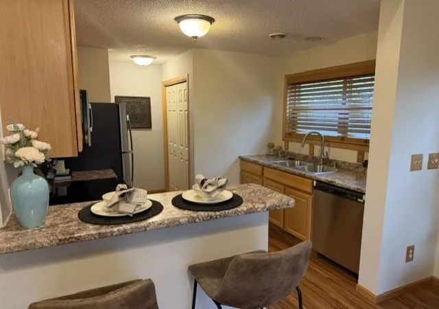 Photo 3 of Condo for sale at 2814 Faulkner Dr, Chaska, MN 55318 | MLS# 7147070 | Listing updated on 2026-10-12