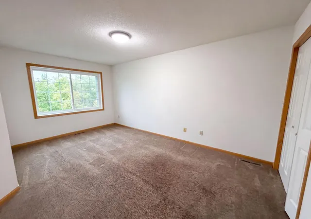 Photo 4 of Single family home for sale at 214 Christenson Way NE, Minneapolis, MN 55432 | MLS# 7147098 | Listing updated on 2026-09-20