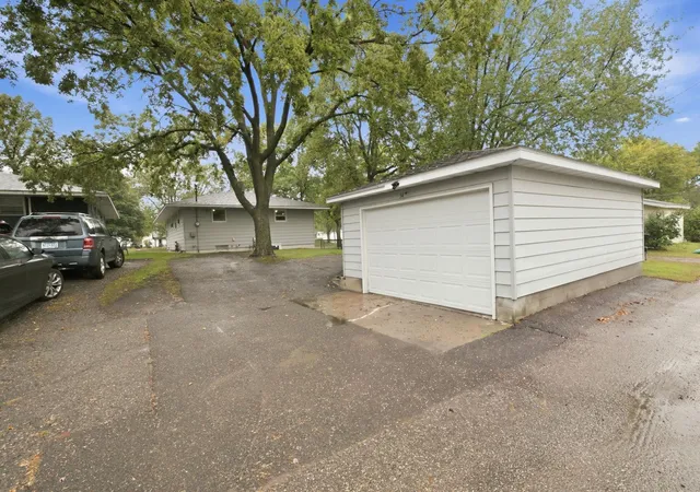 Photo 3 of Single family home for sale at 344 25th Avenue N, Saint Cloud, MN 56303 | MLS# 7147105 | Listing updated on 2026-10-07