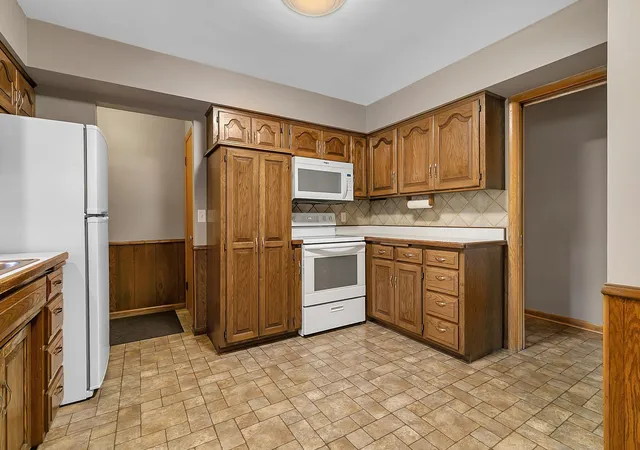 Photo 4 of Single family home for sale at 344 25th Avenue N, Saint Cloud, MN 56303 | MLS# 7147105 | Listing updated on 2026-10-07