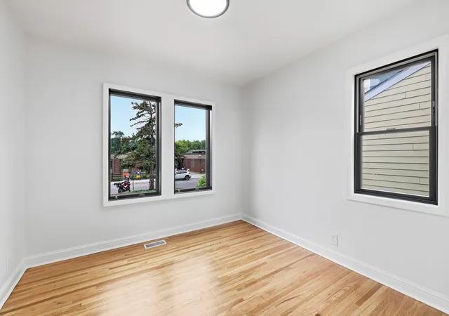 Photo 4 of Single family home for sale at 4720 W 41st Street, Minneapolis, MN 55416 | MLS# 7147110 | Listing updated on 2026-10-01