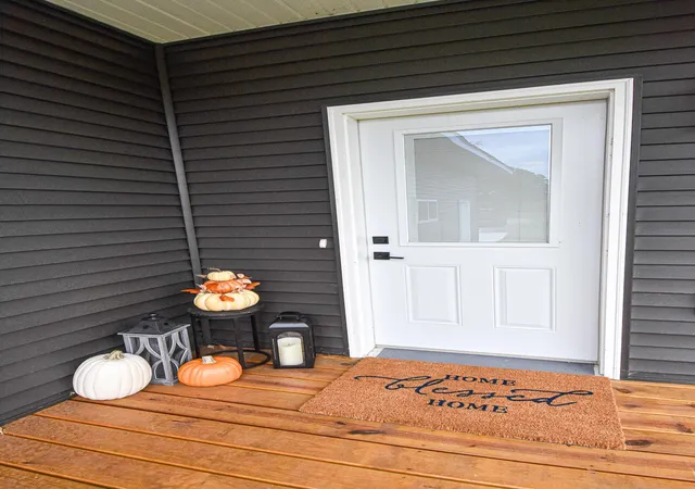 Photo 4 of Single family home for sale at 4331 State Hwy 11, Karlstad, MN 56732 | MLS# 7147129 | Listing updated on 2026-10-07